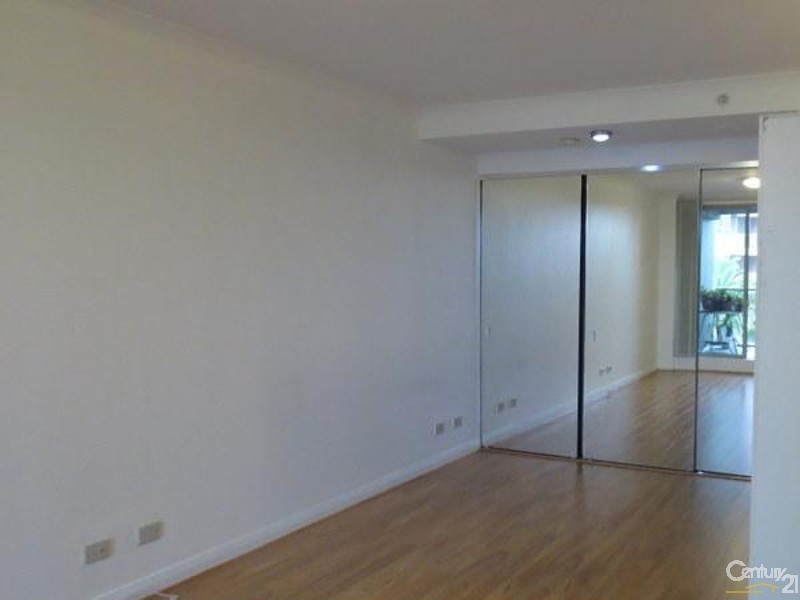 508 2A Help St, Chatswood NSW 2067