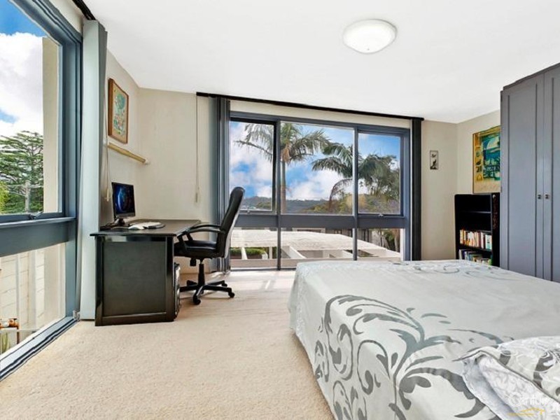 30 Drumcliff Ave, Killarney Heights NSW 2087