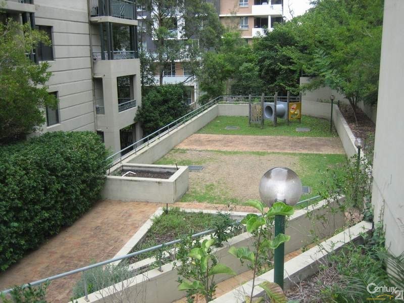 608/10 Freeman Road, Chatswood NSW 2067