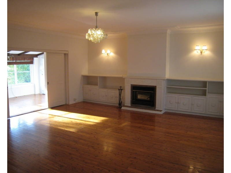 97 Fiddens Wharf Rd, Killara NSW 2071