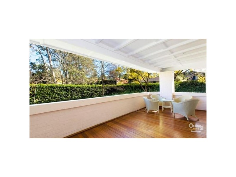 17 Davidson Ave, Warrawee NSW 2074