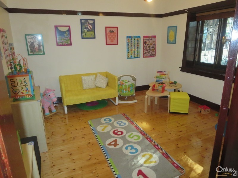 18a Anthony Rd, West Ryde NSW 2114