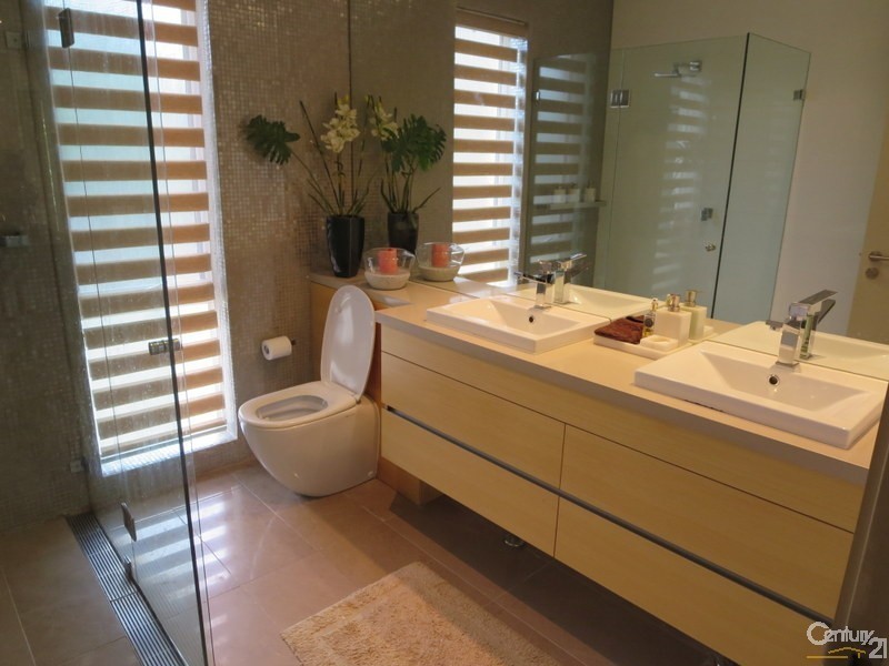 73 Griffith Ave, Roseville NSW 2069