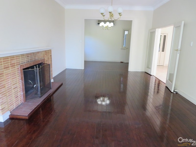 79A Livingstone Ave, Pymble NSW 2073