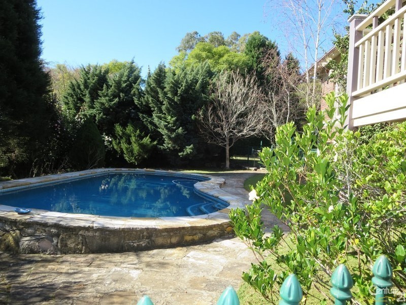 7 Cherry St, Warrawee NSW 2074