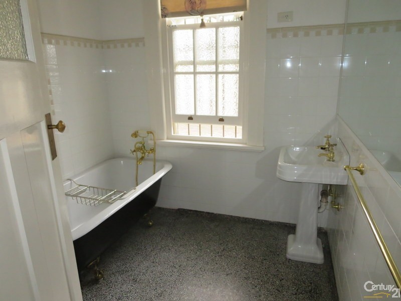 7 Cherry St, Warrawee NSW 2074