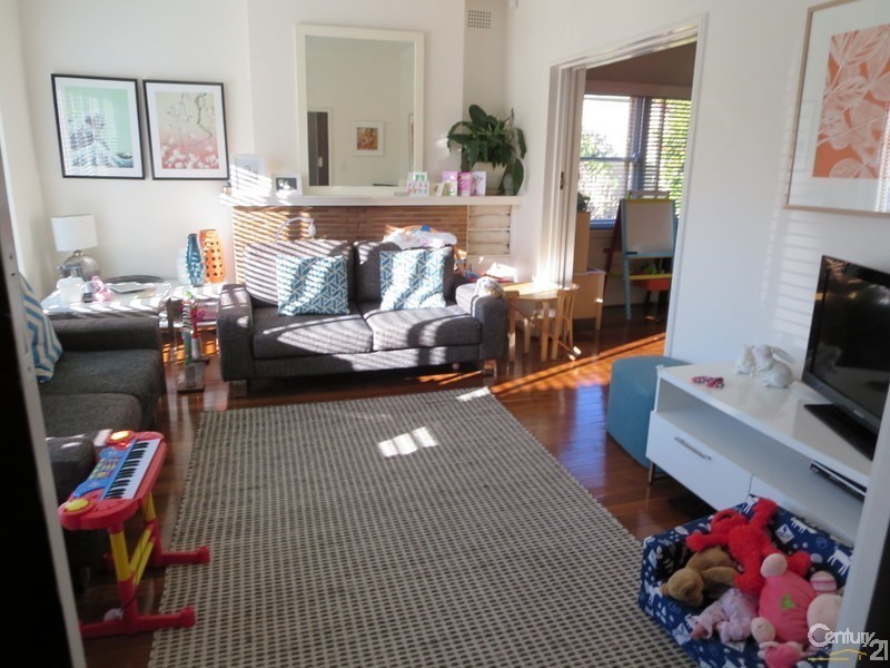 25 Addison Ave, Roseville NSW 2069