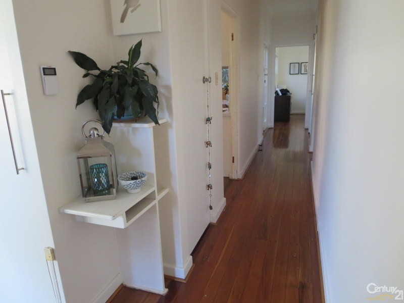 25 Addison Ave, Roseville NSW 2069