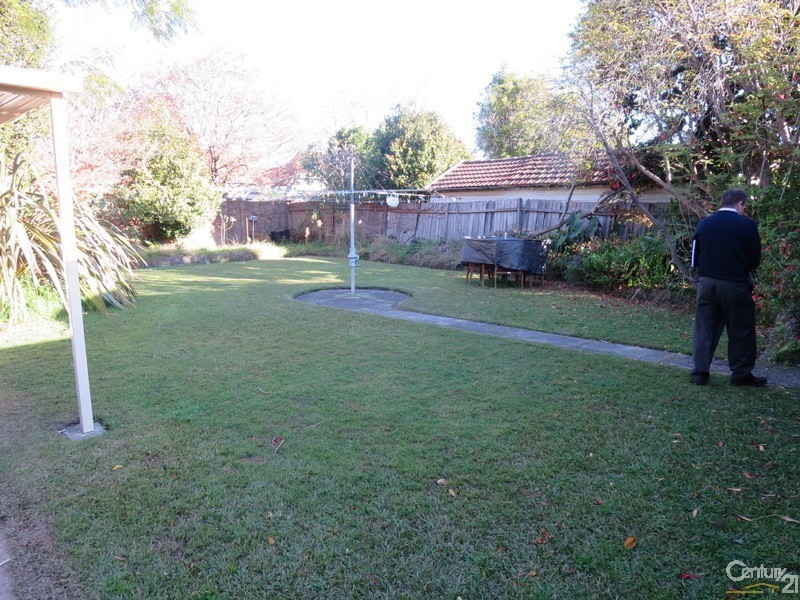 25 Addison Ave, Roseville NSW 2069