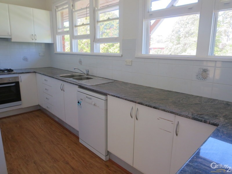 2/8A Station Street, Pymble NSW 2073