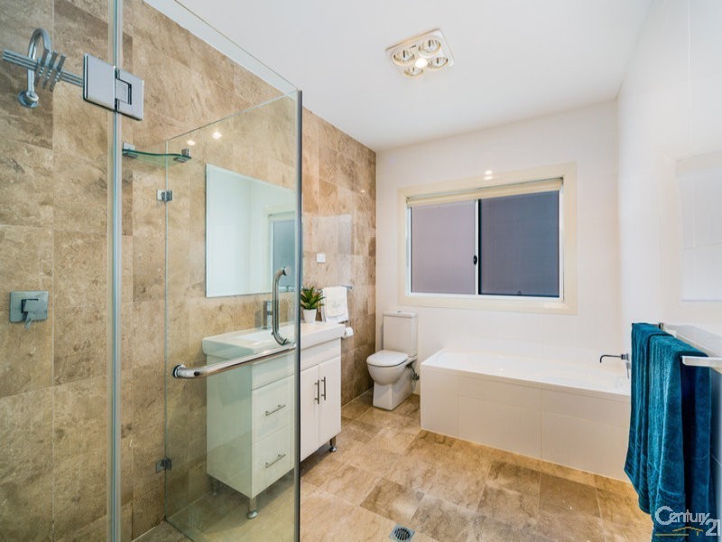 18A Kanoona Ave, St Ives NSW 2075