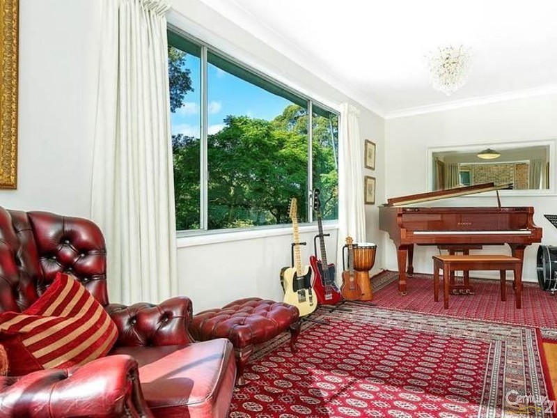 75 Hewitt Ave, Wahroonga NSW 2076