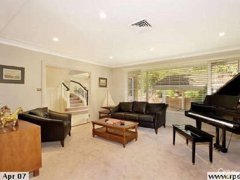 42 Alvona Ave, St Ives NSW 2075