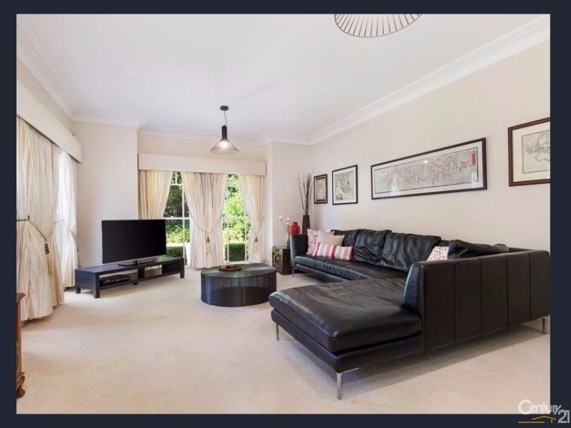 12 Warrangi St, Turramurra NSW 2074