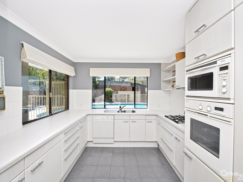 32 Cammaray Road, Castle Cove NSW 2069