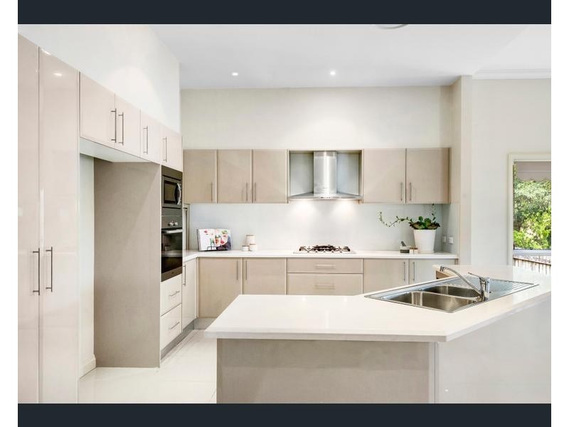 36 Kooloona Cres, West Pymble NSW 2073