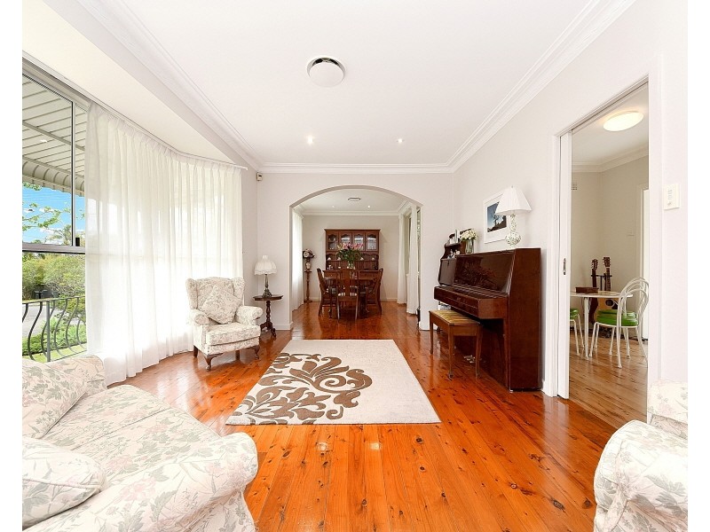 2 Drumcliff Ave, Killarney Heights NSW 2087