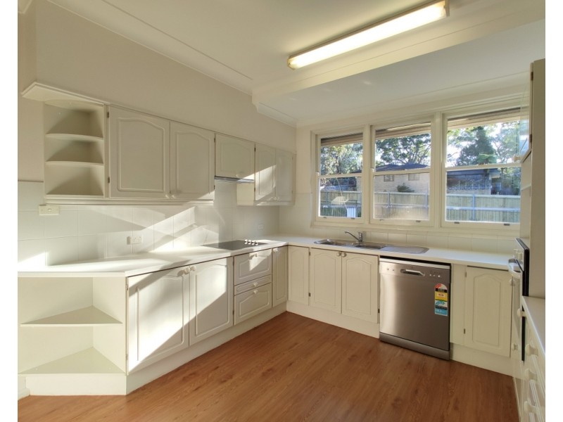 25 Lancaster Ave, St Ives NSW 2075