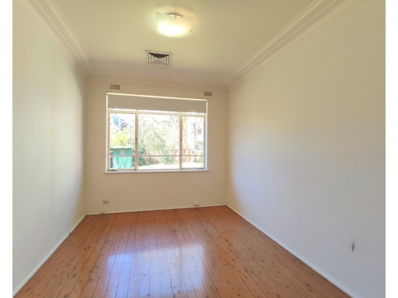 15 Memorial Ave, St Ives NSW 2075