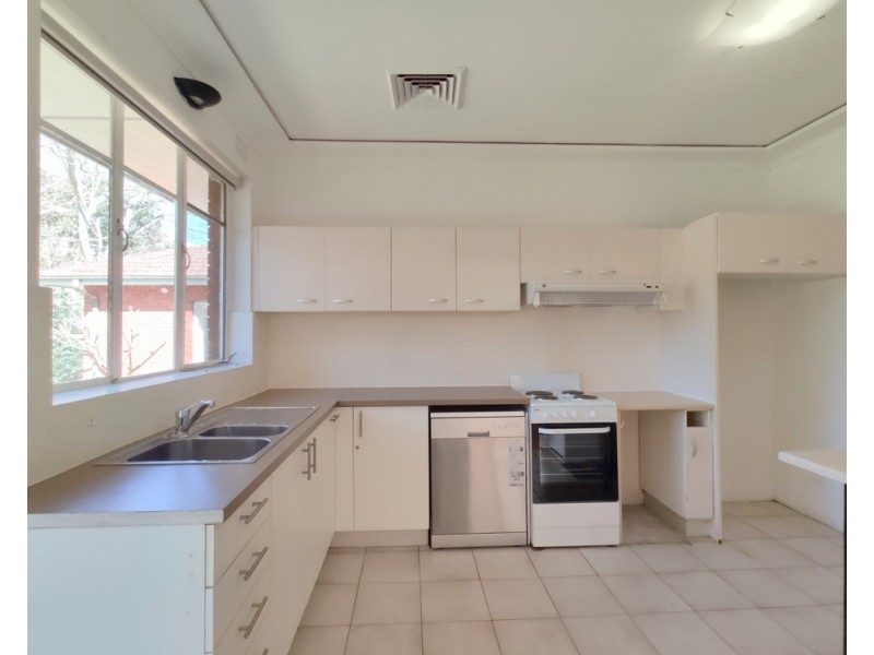 15 Memorial Ave, St Ives NSW 2075