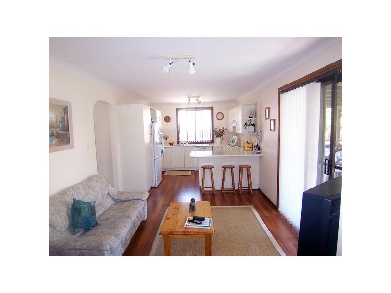 4 Pickering Close, Kincumber NSW 2251