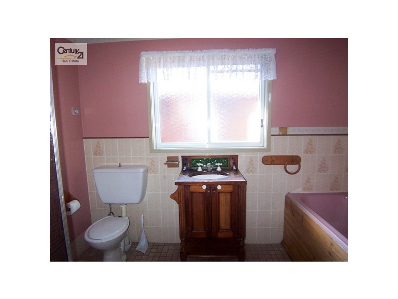 12 Water Street, Kincumber NSW 2251