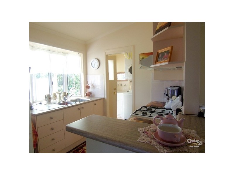 19 Duncan Sinclair, Kincumber NSW 2251