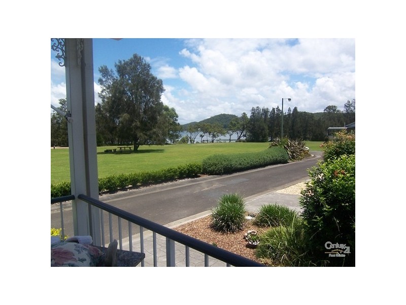 11 George Johnston Close, Nautical Village, Kincumber NSW 2251