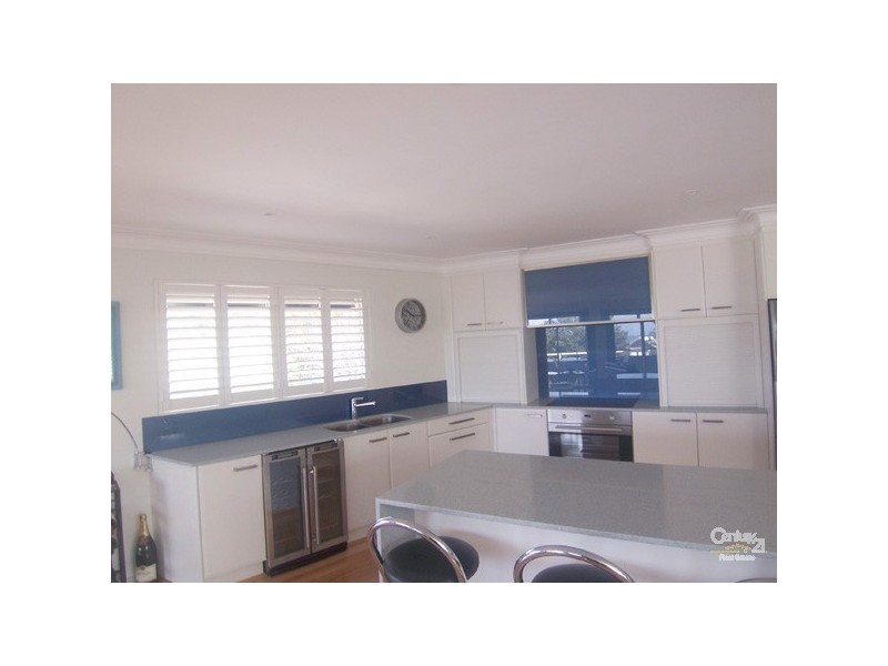 12/23-23 North Avoca Parade, North Avoca NSW 2260