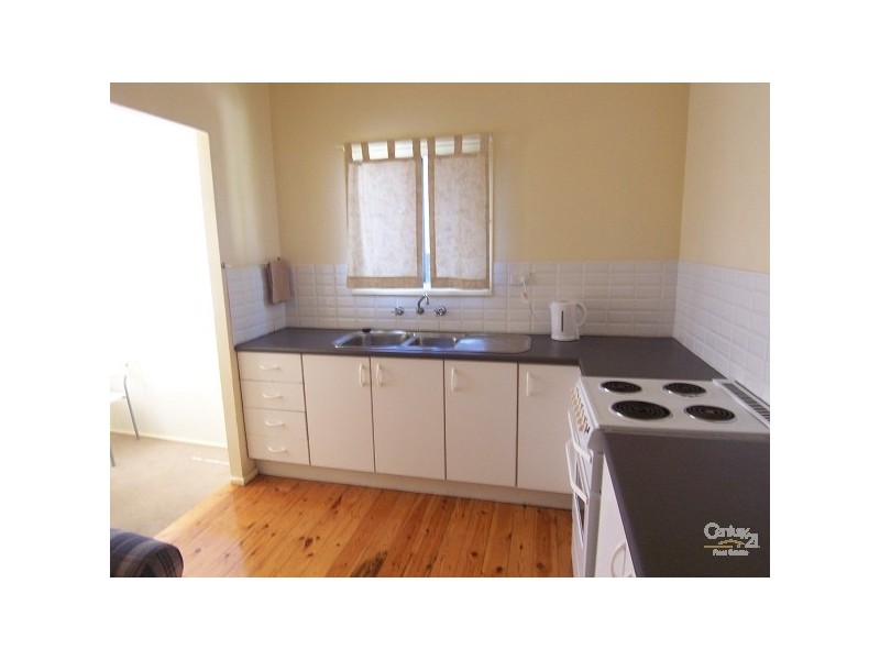 10 Tora Avenue, Kincumber NSW 2251