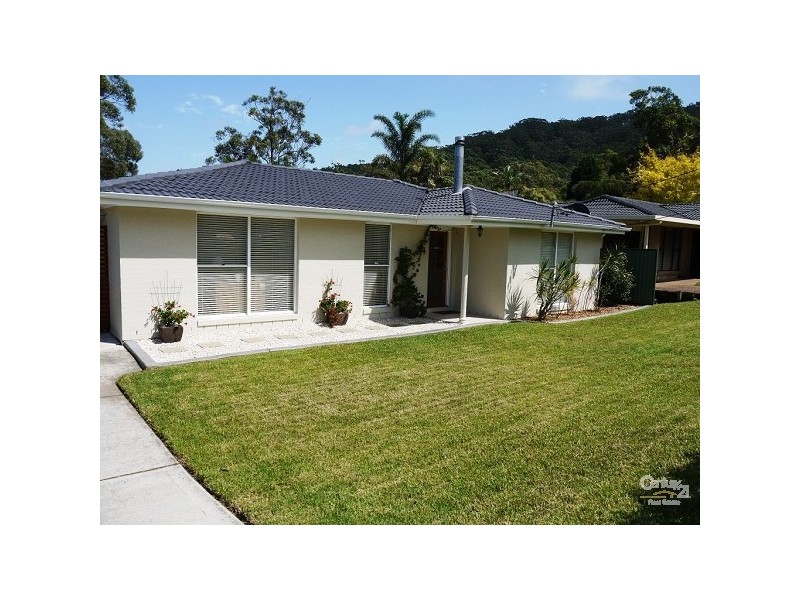 52 Davies Street, Kincumber NSW 2251