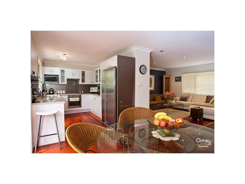 27 Gill Avenue, Avoca Beach NSW 2251