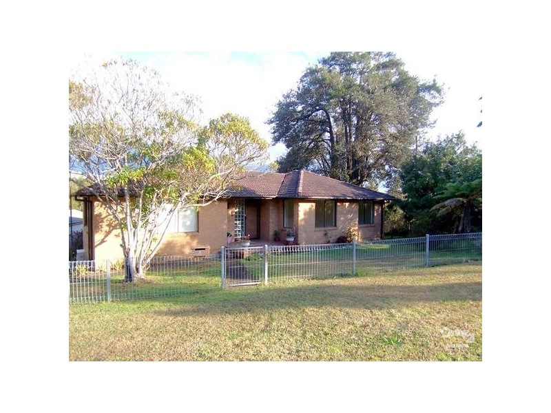 1 Tora Avenue, Kincumber NSW 2251