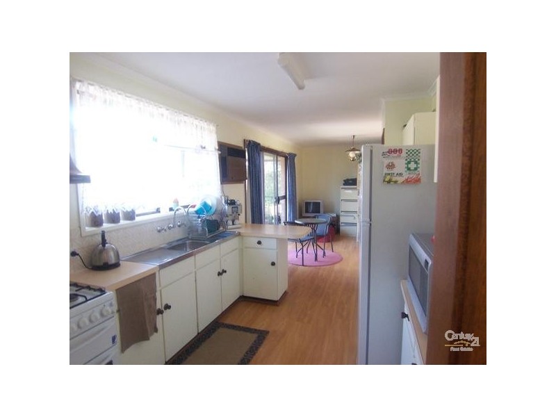 1 Tora Avenue, Kincumber NSW 2251