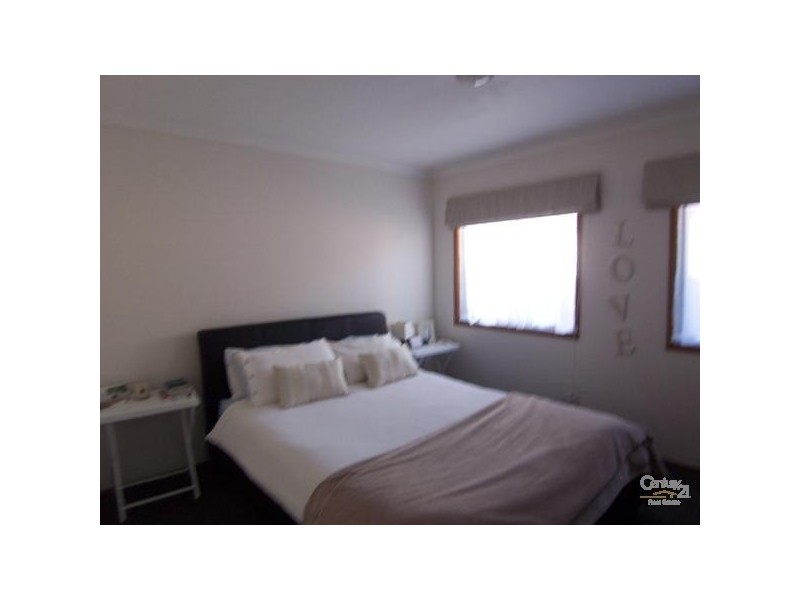 14 Water Street, Kincumber NSW 2251