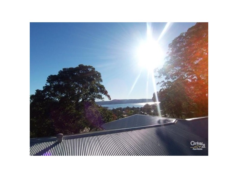 33 Broadwater Drive, Saratoga NSW 2251