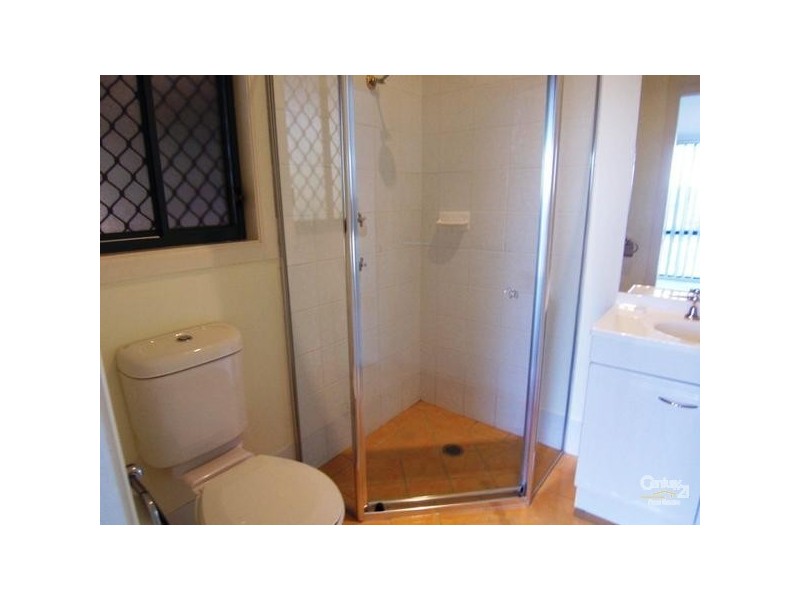 33 Broadwater Drive, Saratoga NSW 2251