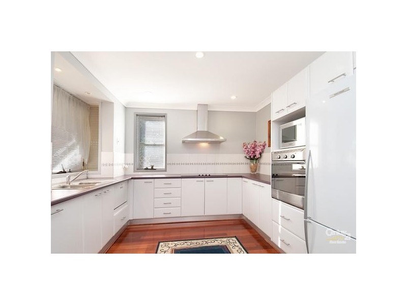 1/33 Asca Drive, Green Point NSW 2251