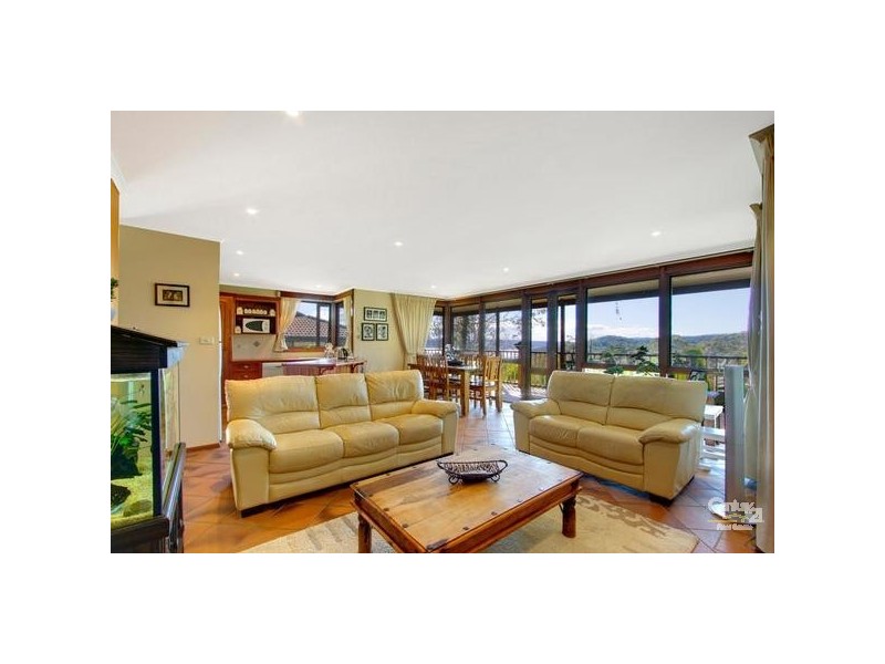 24 Moray Parade, Saratoga NSW 2251