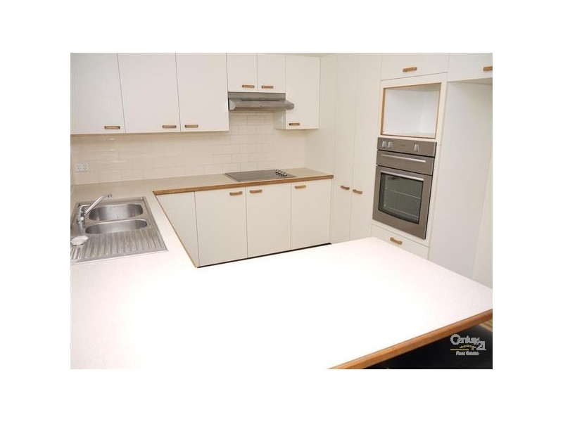 1/102 Coolawin Circle, Narara NSW 2250