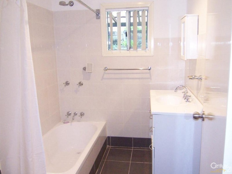 55 Arakoon Street, Kincumber NSW 2251