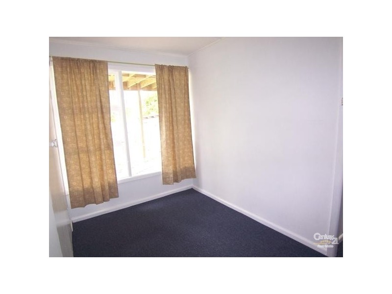 6 Oberton Street, Kincumber NSW 2251