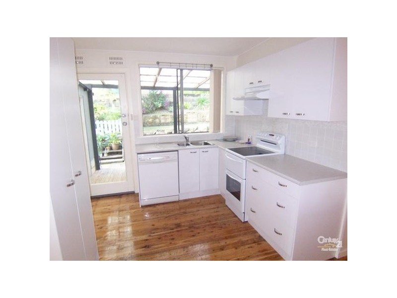 55 Arakoon St, Kincumber NSW 2251