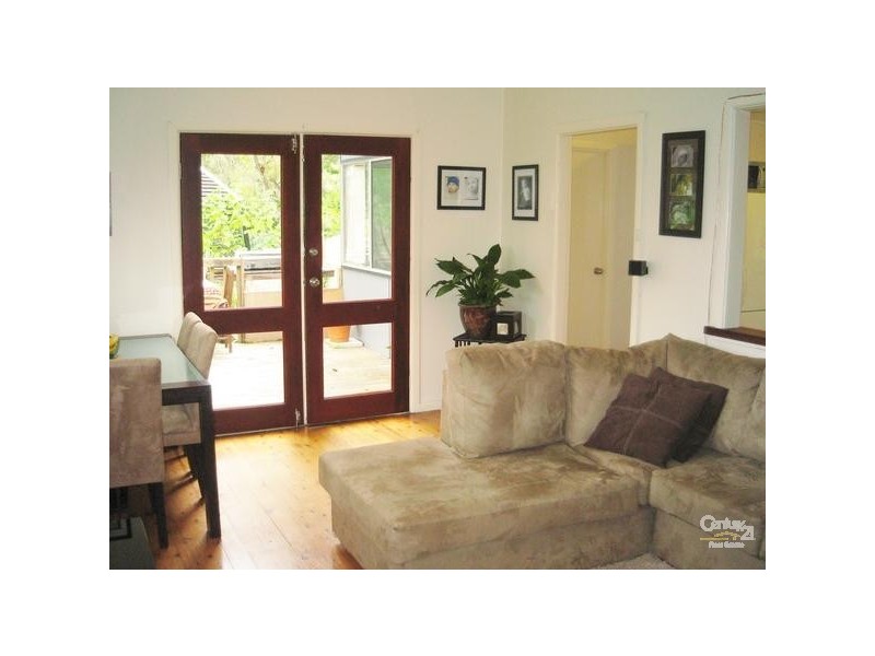 55 Arakoon St, Kincumber NSW 2251