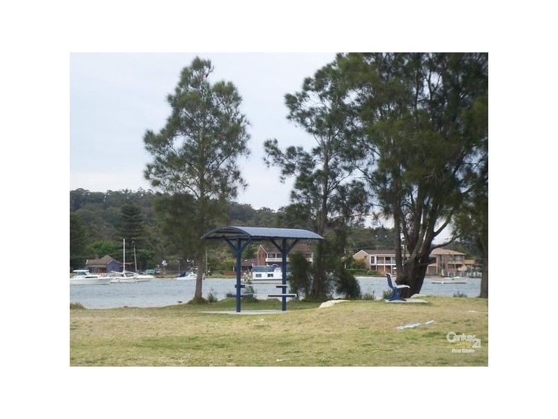 4 Illoura Reserve, Davistown NSW 2251