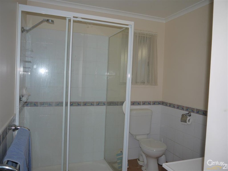 2 John Shortland Close, Nautical Village, Kincumber NSW 2251