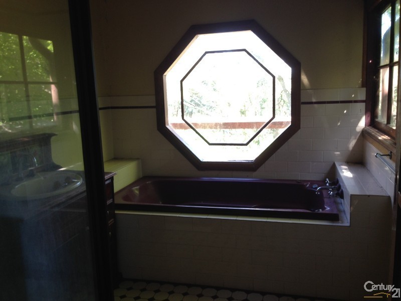 520 The Entrance Road, Erina Heights NSW 2260