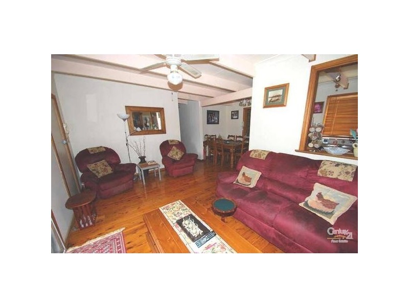 28 Davies Street, Kincumber NSW 2251