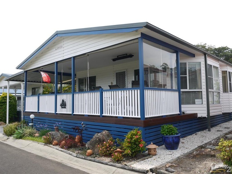 9 George Johnston Close, Nautical Village, Kincumber NSW 2251