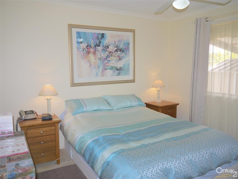 7 George Johnston Close, 57 Empire Bay Dr, Kincumber NSW 2251